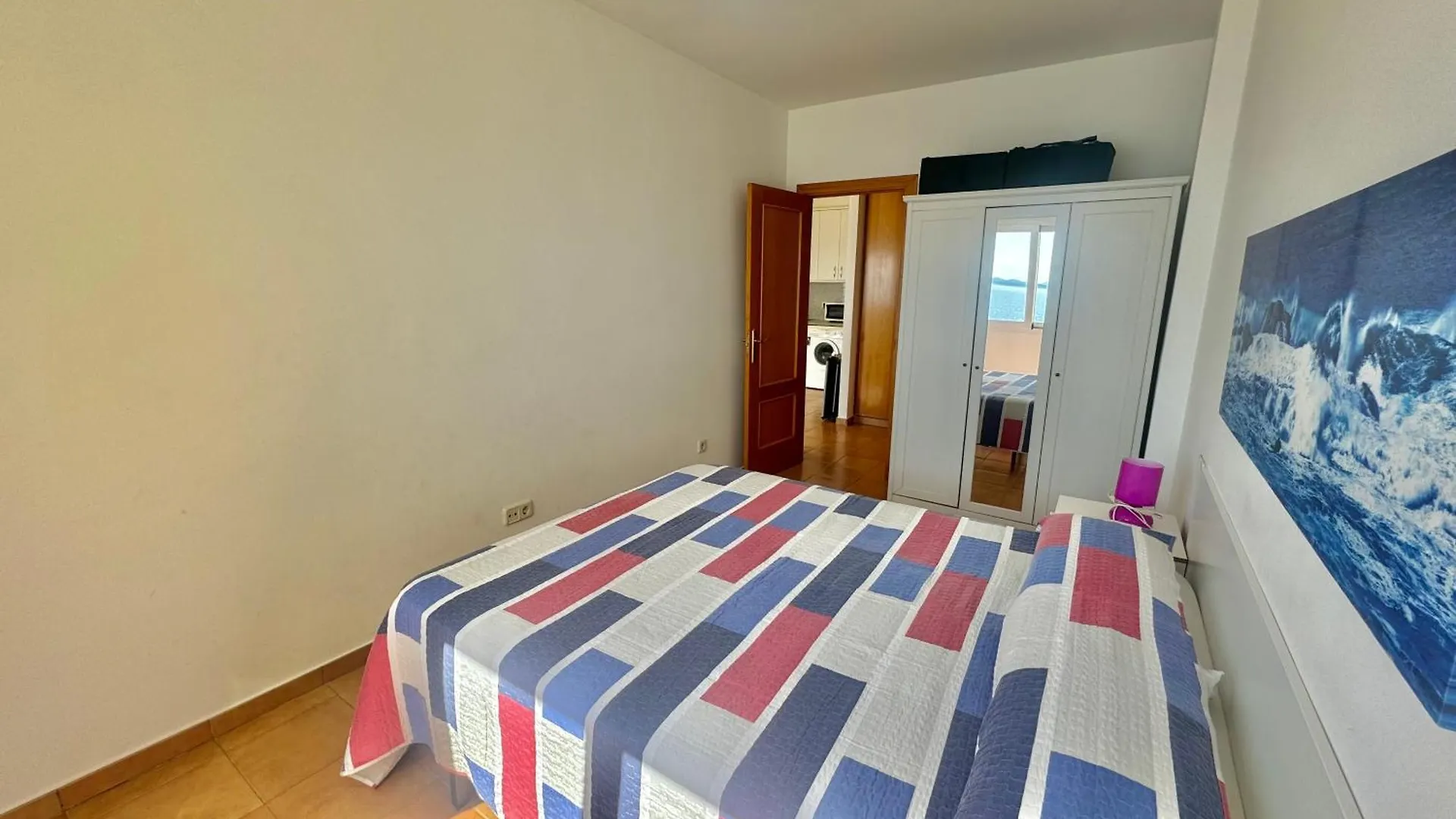 Marina 6 Apartment Roses Spain